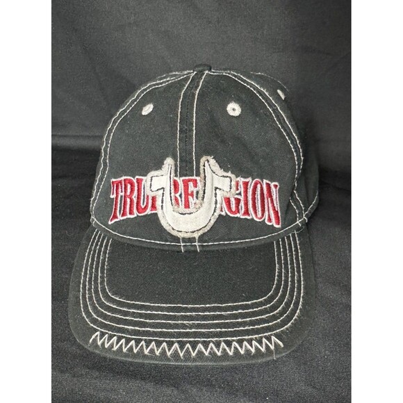 True Religion Embroidered Horseshoe Baseball Black Cap Hat Logo Spellout GUC - Picture 1 of 8
